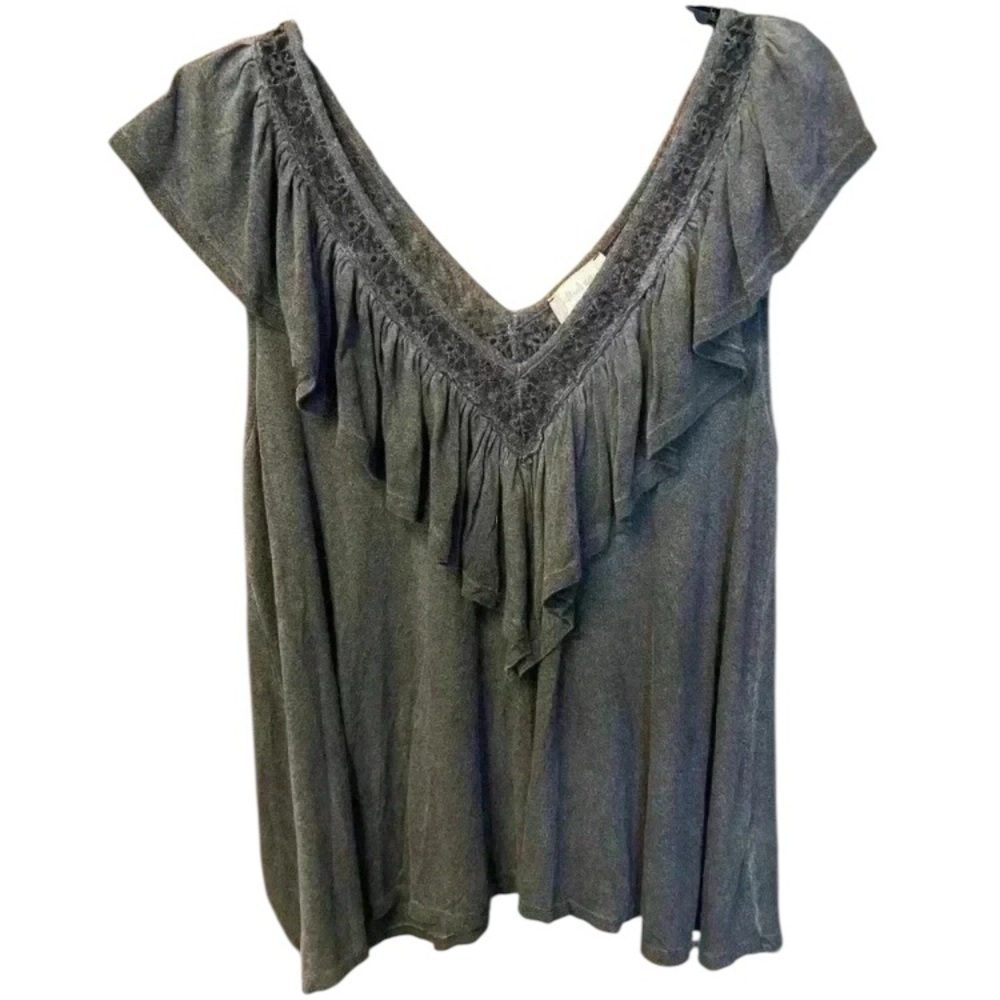 Altar’d State Women's Boho Feminine Ruffle Rayon Comfortable gray top medium